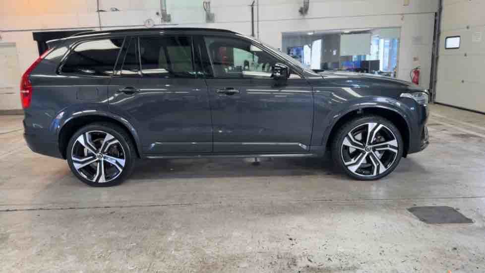 More views of Volvo XC90