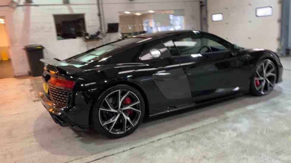More views of Audi R8