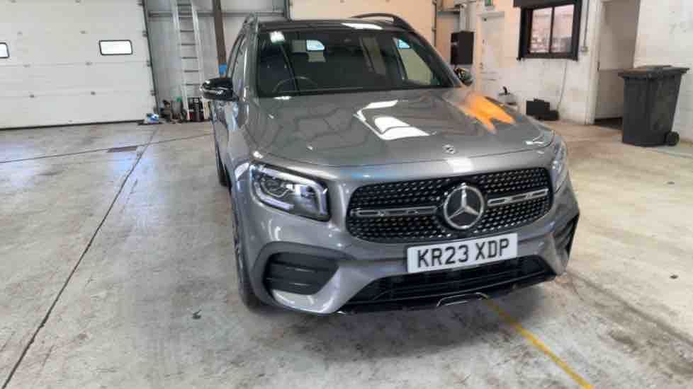 More views of Mercedes-Benz GLB