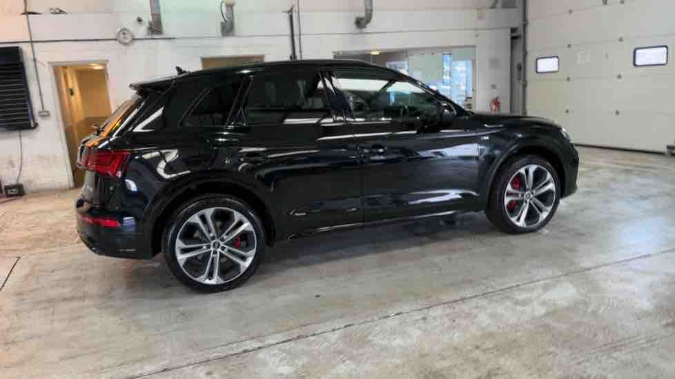 More views of Audi Q5