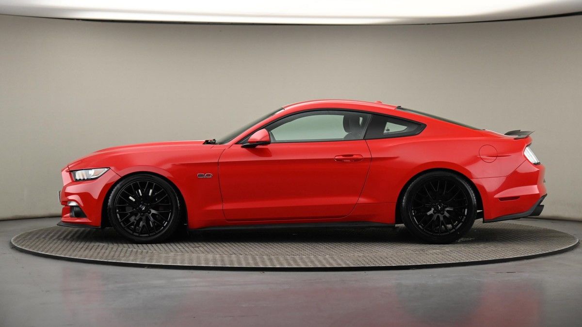 Ford Mustang Image 23