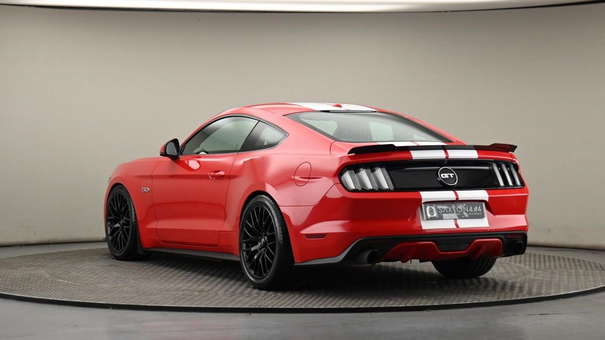 Ford Mustang Image 24