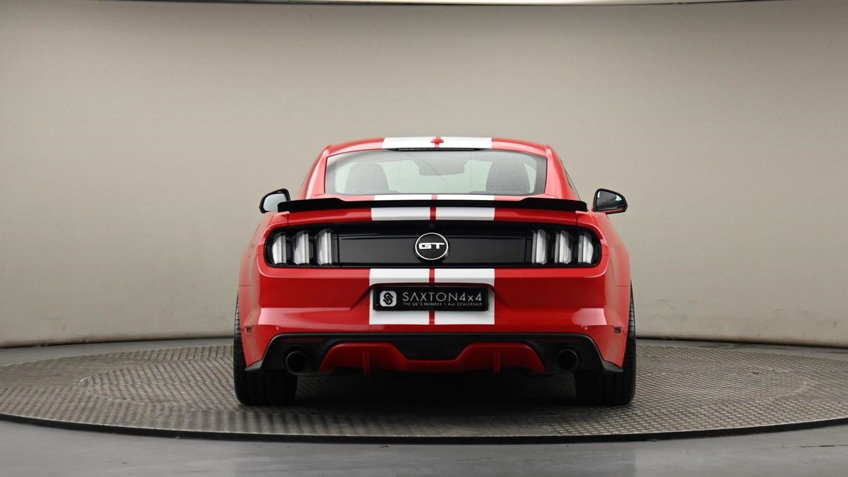 Ford Mustang Image 25