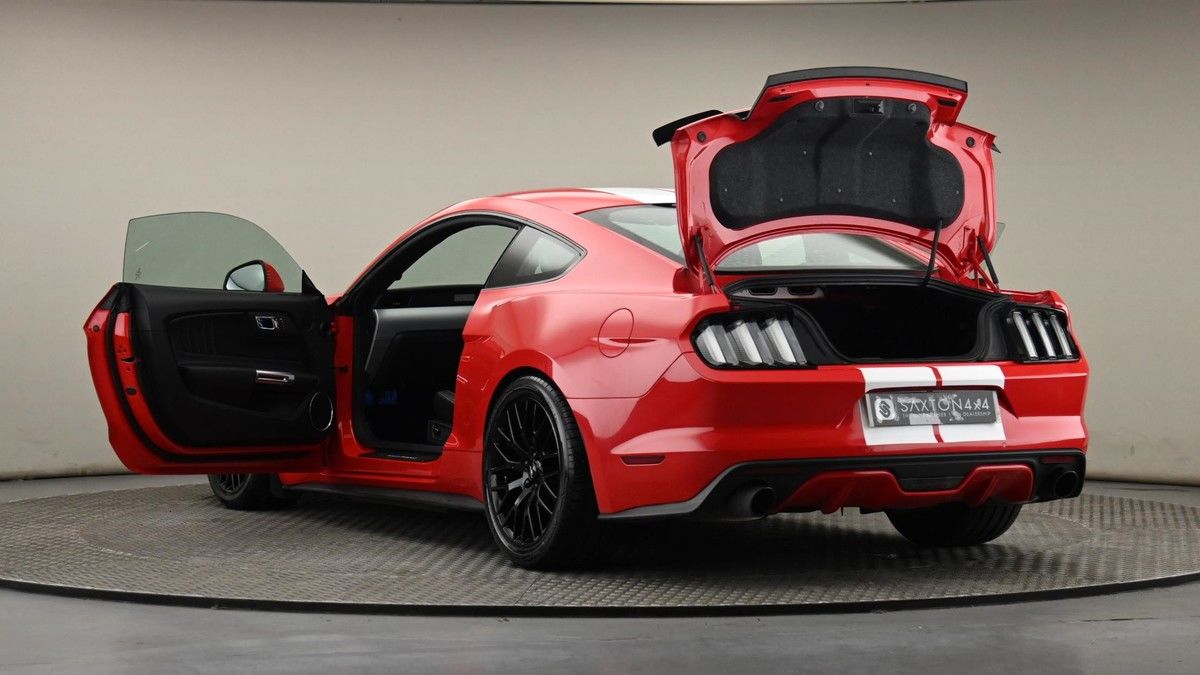 Ford Mustang Image 29