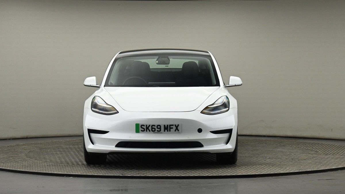 Tesla Model 3 Image 21