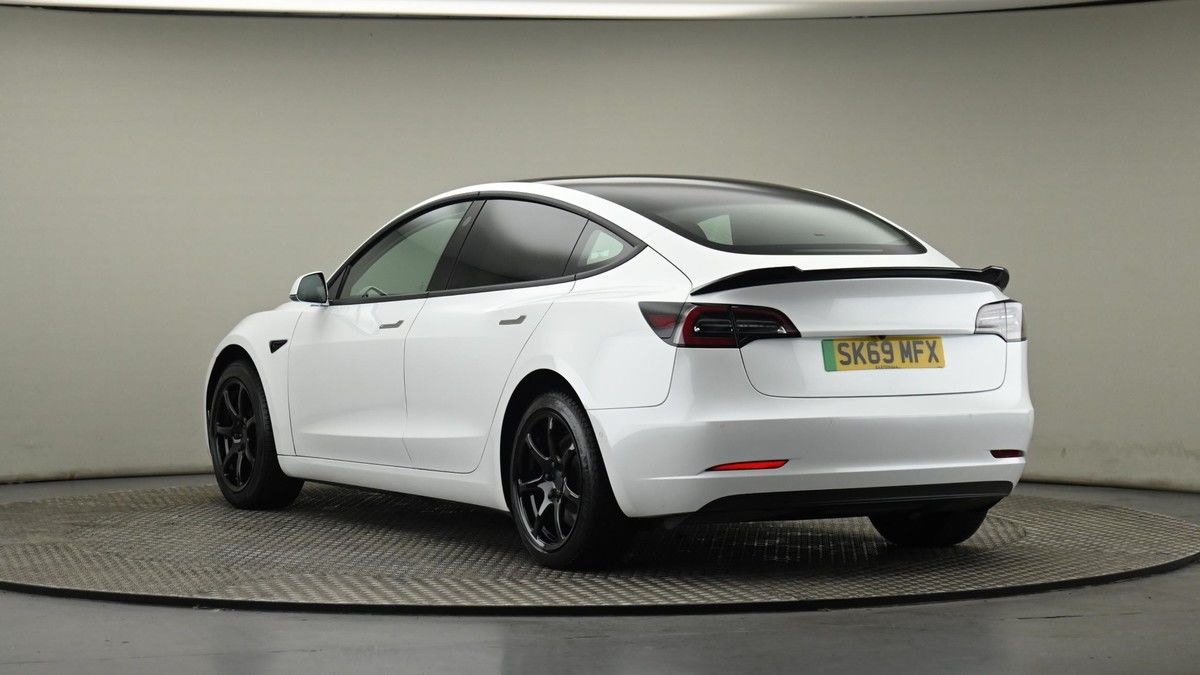 Tesla Model 3 Image 24