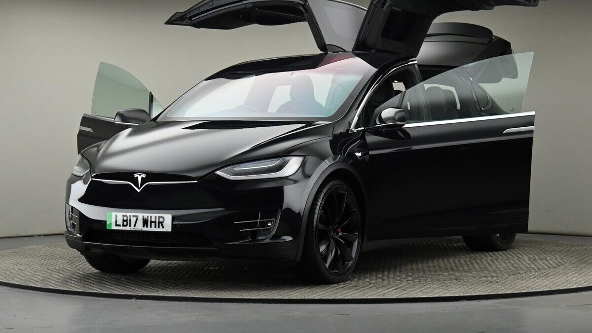 Tesla Model X Image 28