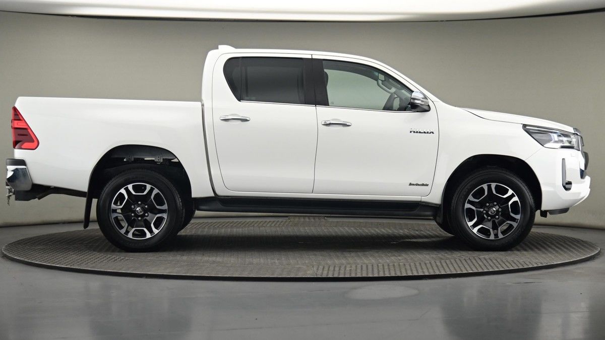 Toyota Hilux Image 26