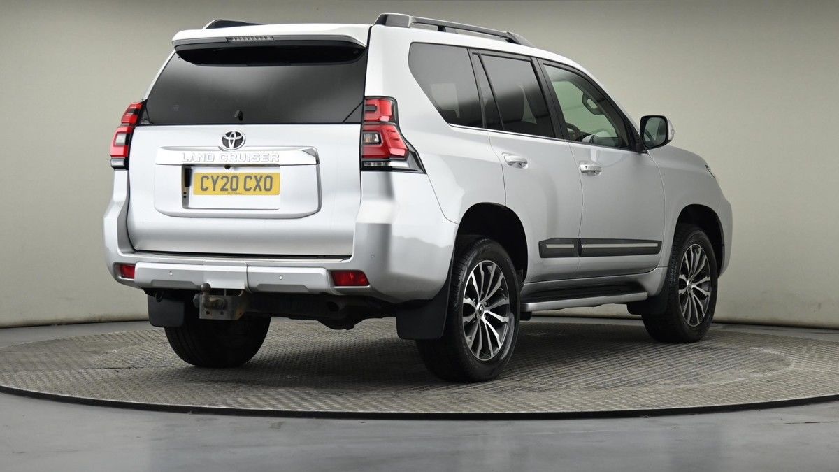 Toyota Land Cruiser Image 25