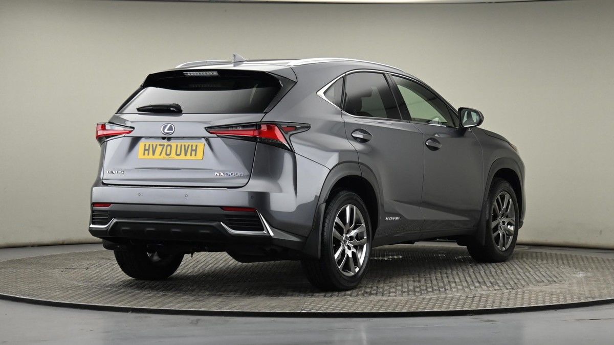Lexus NX Image 26