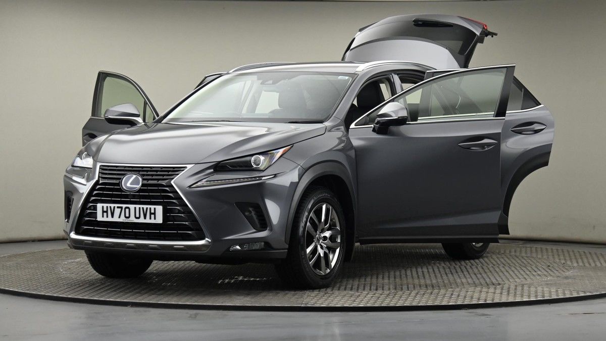 Lexus NX Image 28