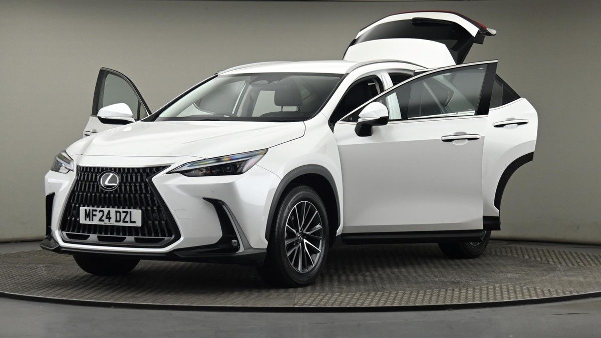 Lexus NX Image 28