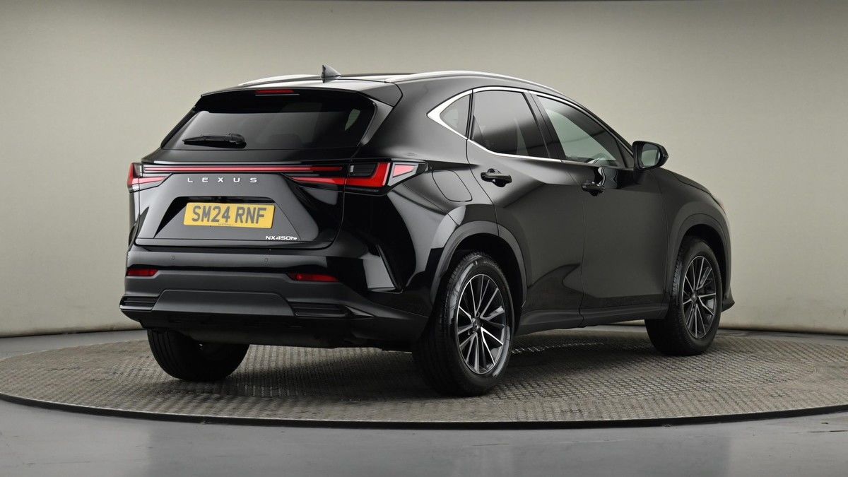Lexus NX Image 25