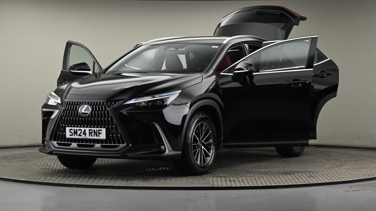 Lexus NX Image 27