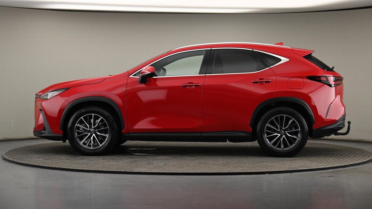 Lexus NX Image 23