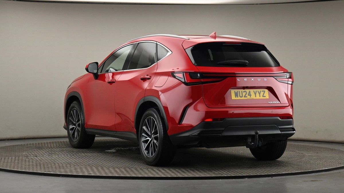 Lexus NX Image 24
