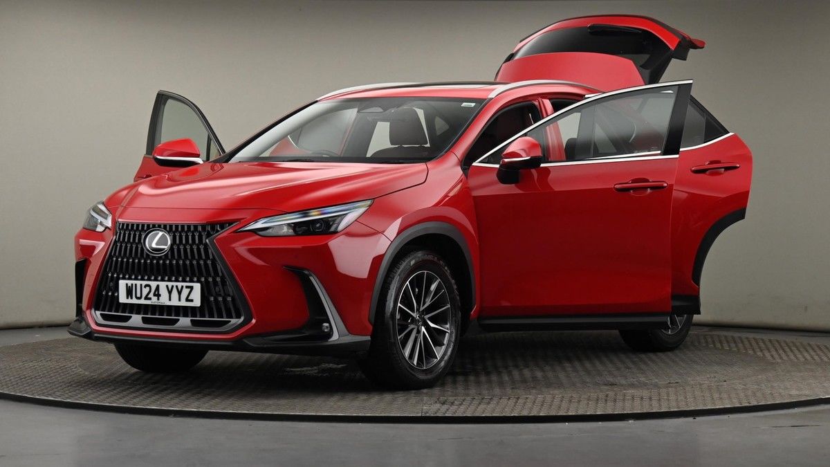Lexus NX Image 28