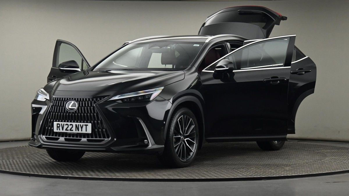 Lexus NX Image 28