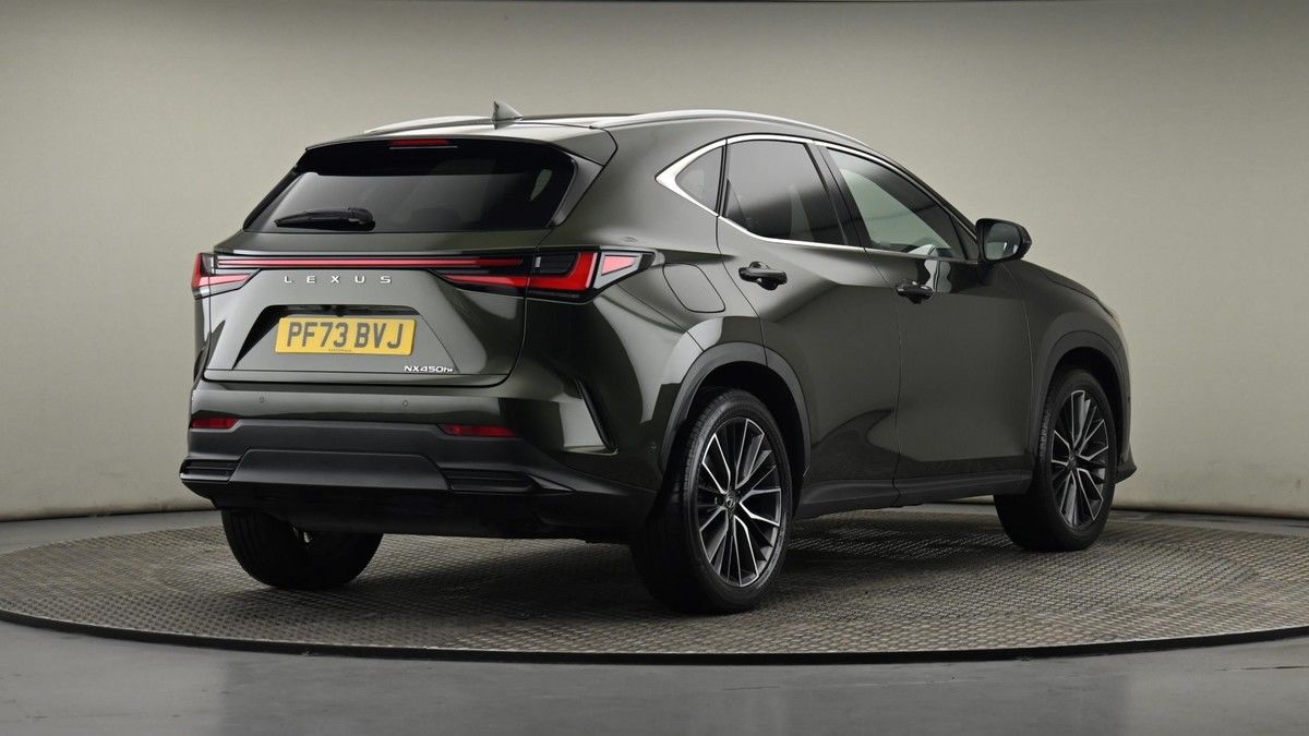 Lexus NX Image 26