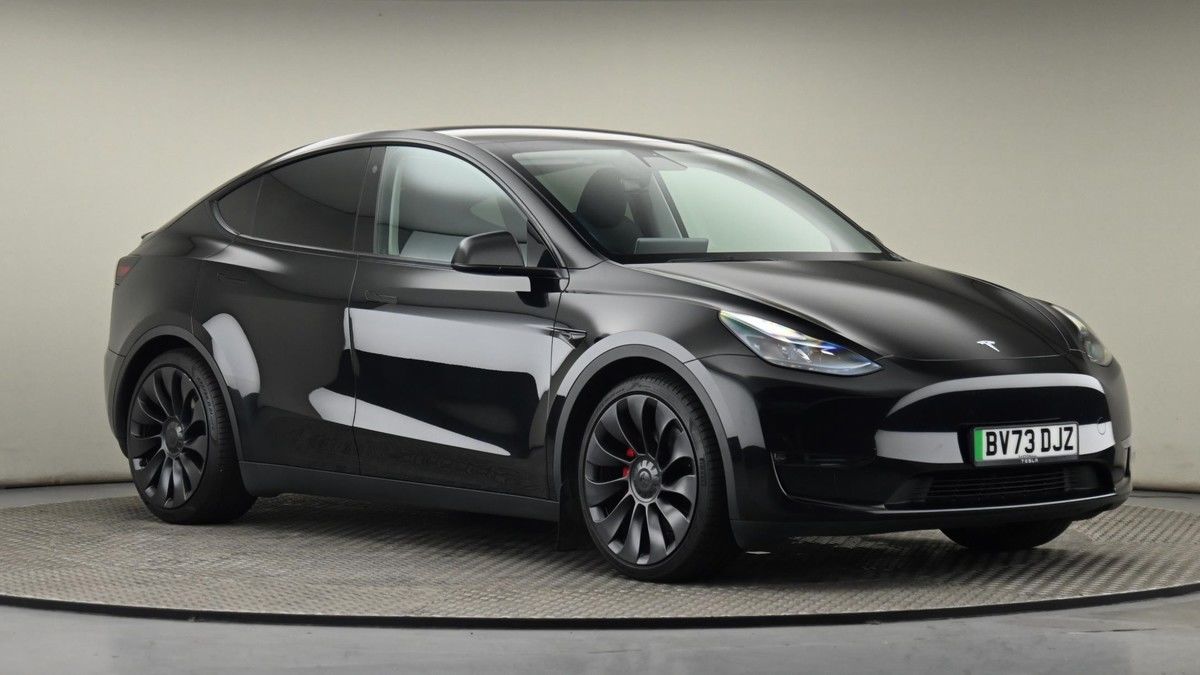 Tesla Model Y Image 20