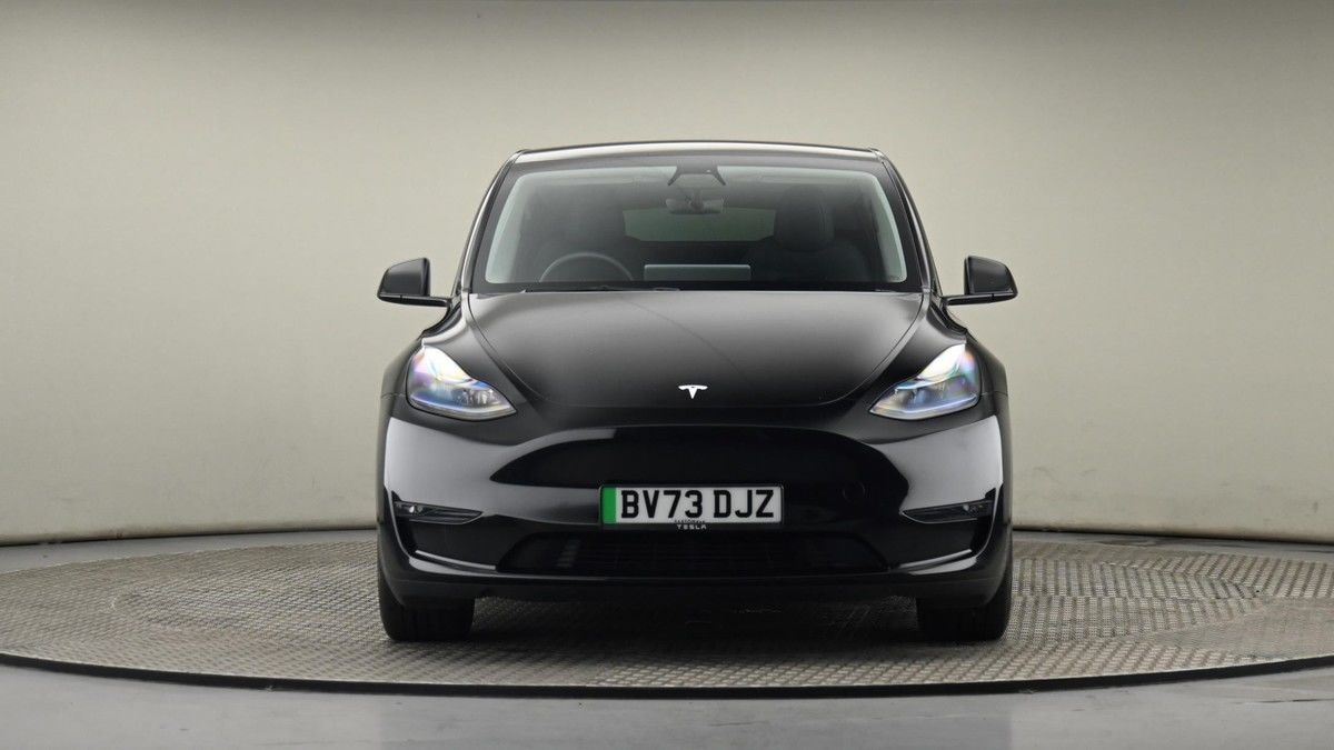Tesla Model Y Image 21