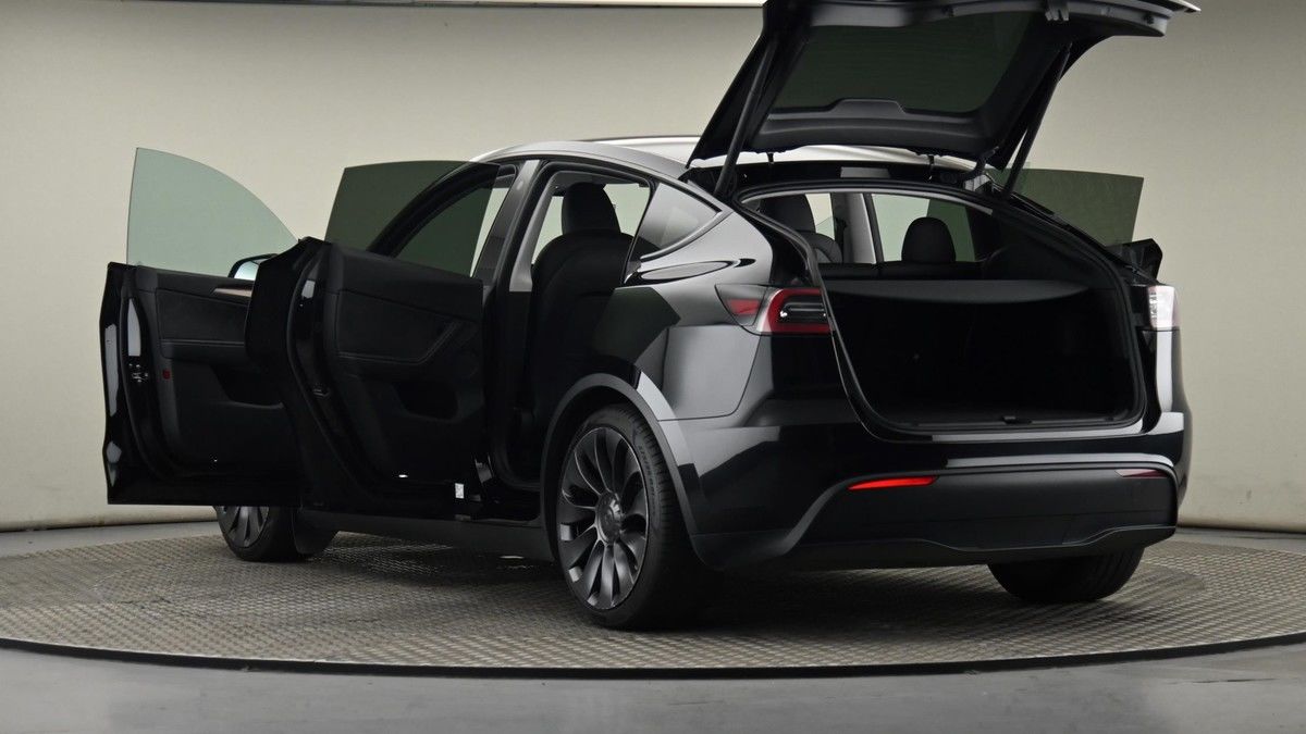 Tesla Model Y Image 29