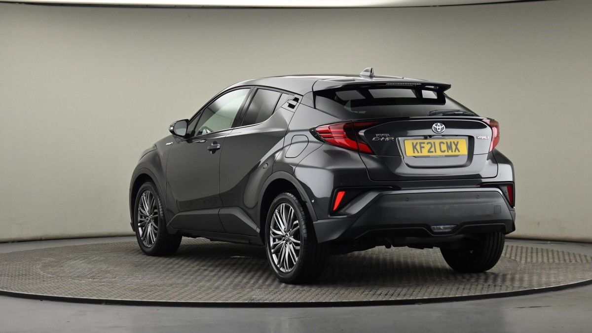 Toyota C-HR Image 24