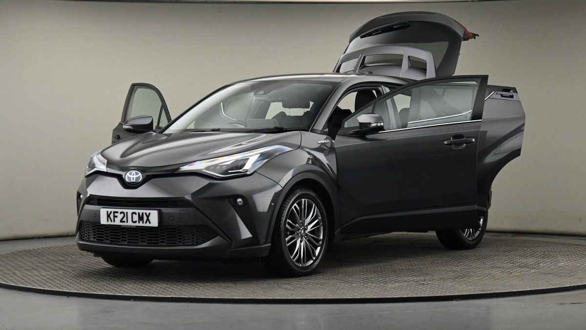Toyota C-HR Image 28