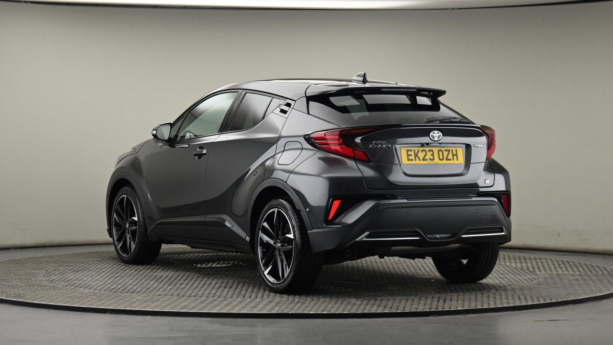 Toyota C-HR Image 23