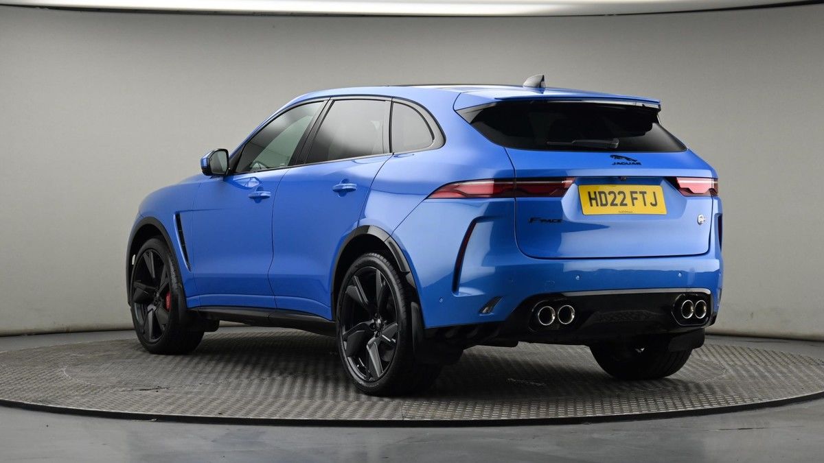 Jaguar F-PACE Image 24