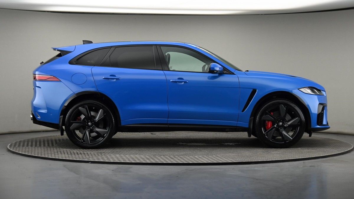 Jaguar F-PACE Image 27