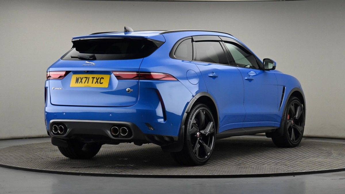 Jaguar F-PACE Image 26