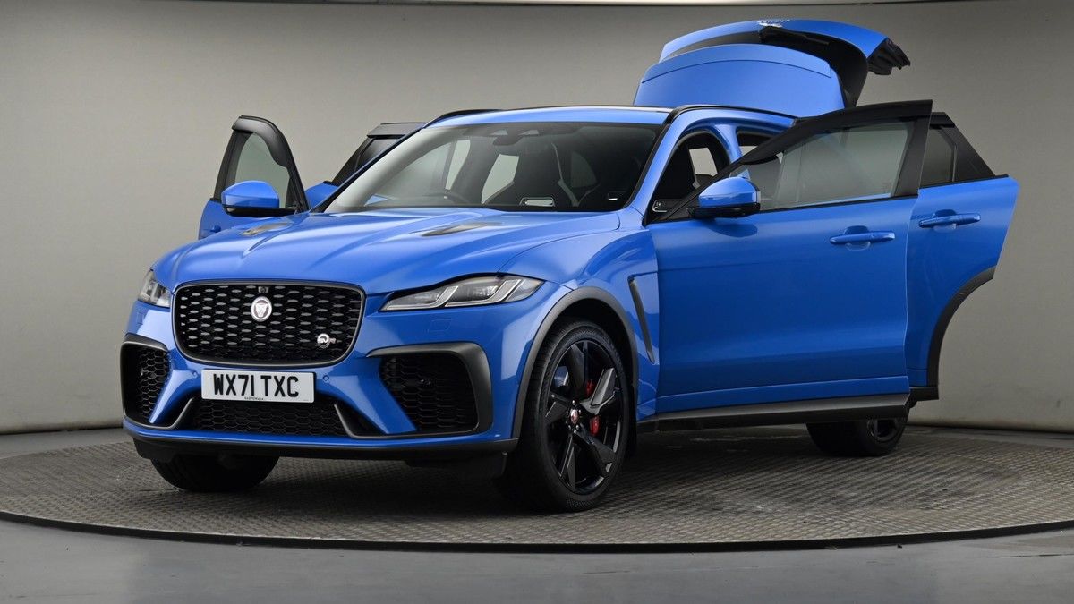 Jaguar F-PACE Image 28