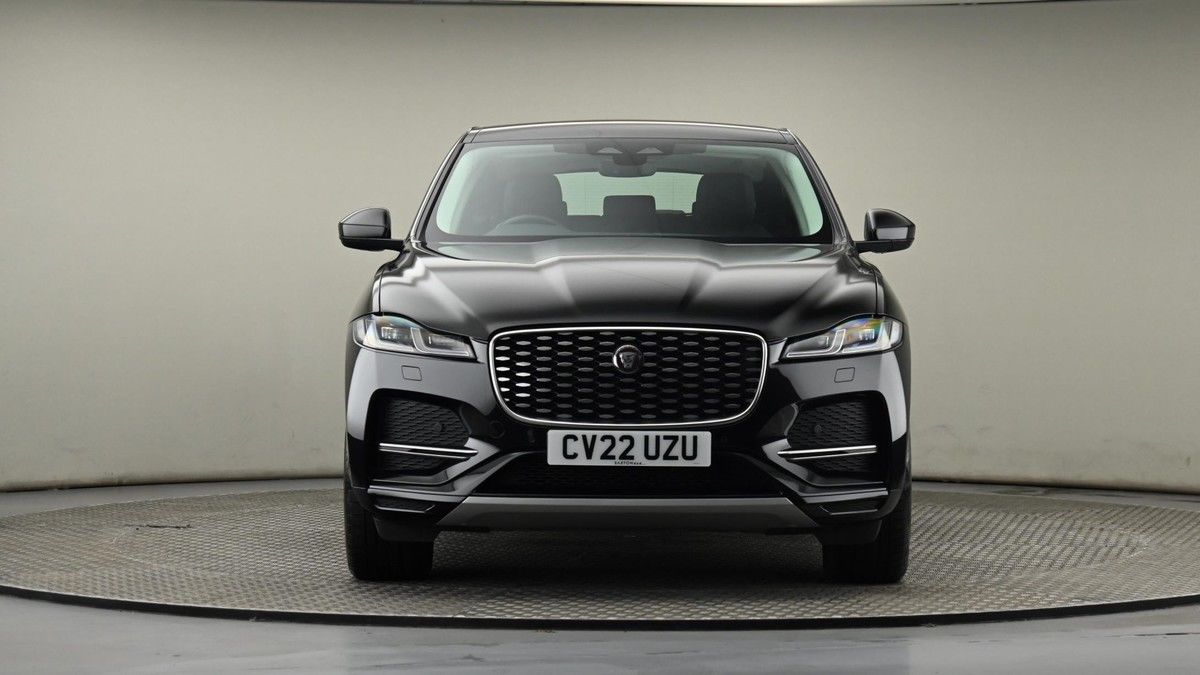 Jaguar F-PACE Image 20