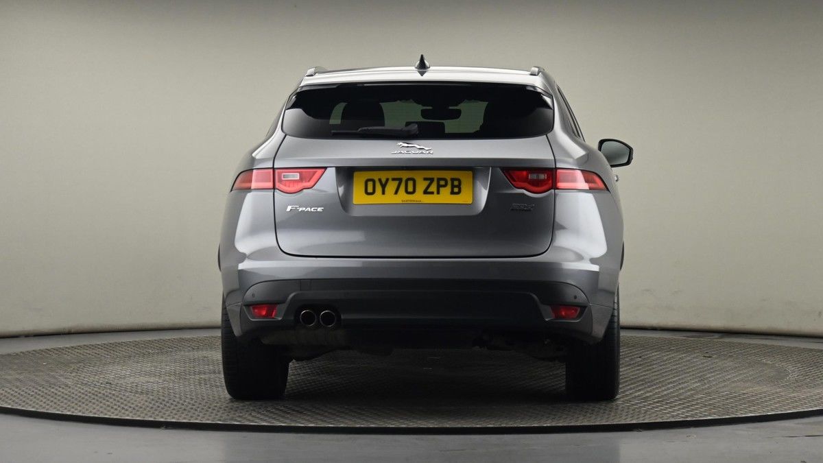 Jaguar F-PACE Image 25