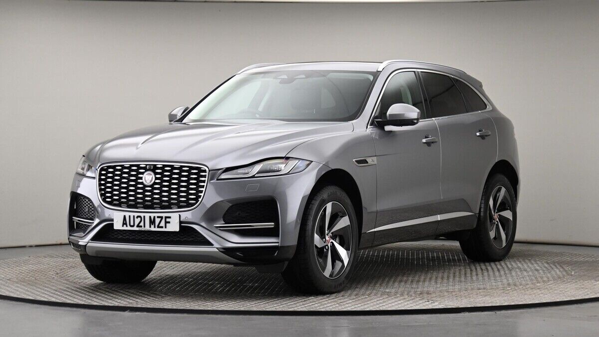 Jaguar F-PACE Image 44