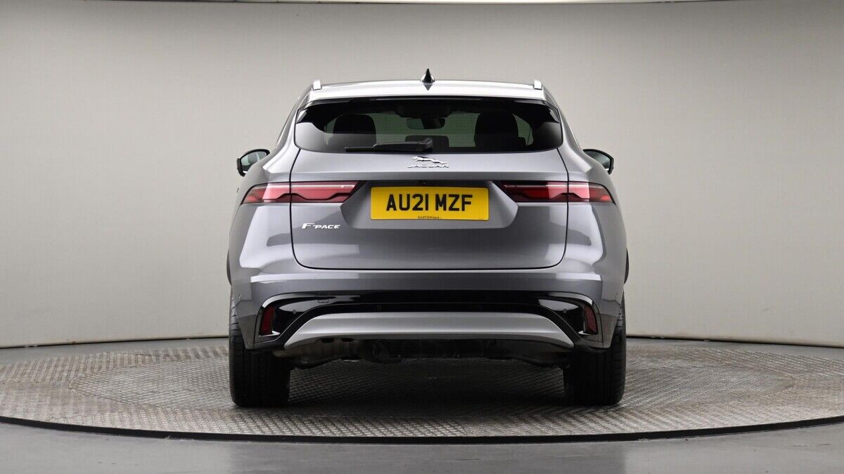 Jaguar F-PACE Image 50