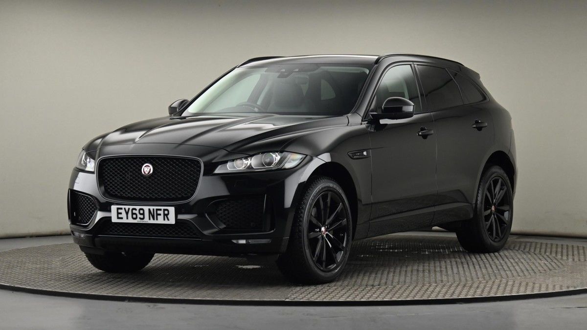 Jaguar F-PACE Image 22