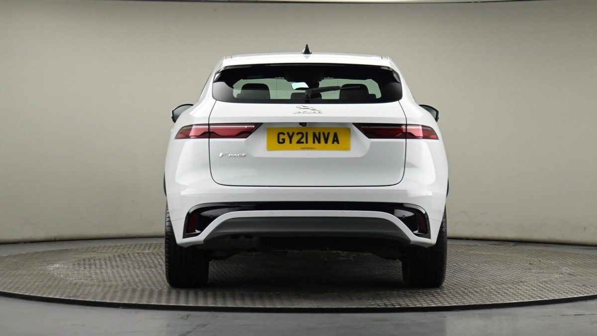 Jaguar F-PACE Image 24