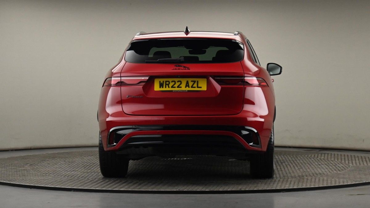 Jaguar F-PACE Image 25