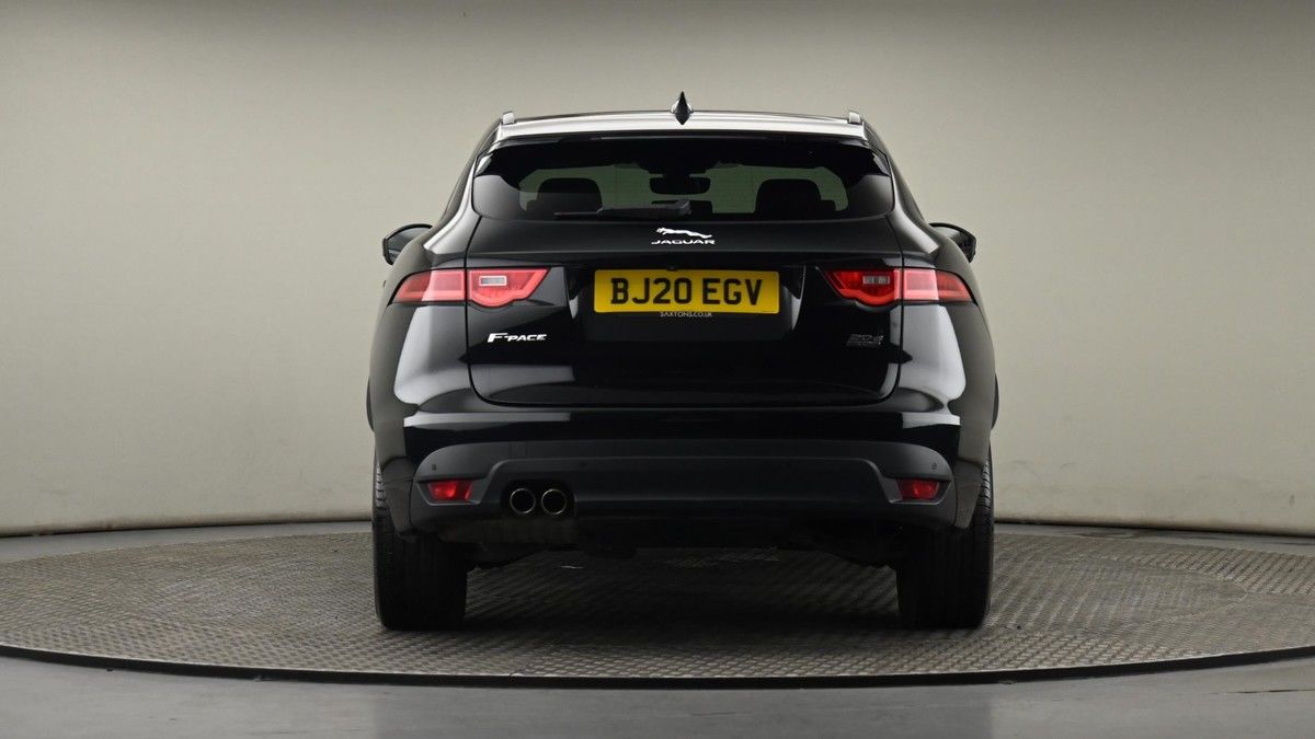 Jaguar F-PACE Image 25