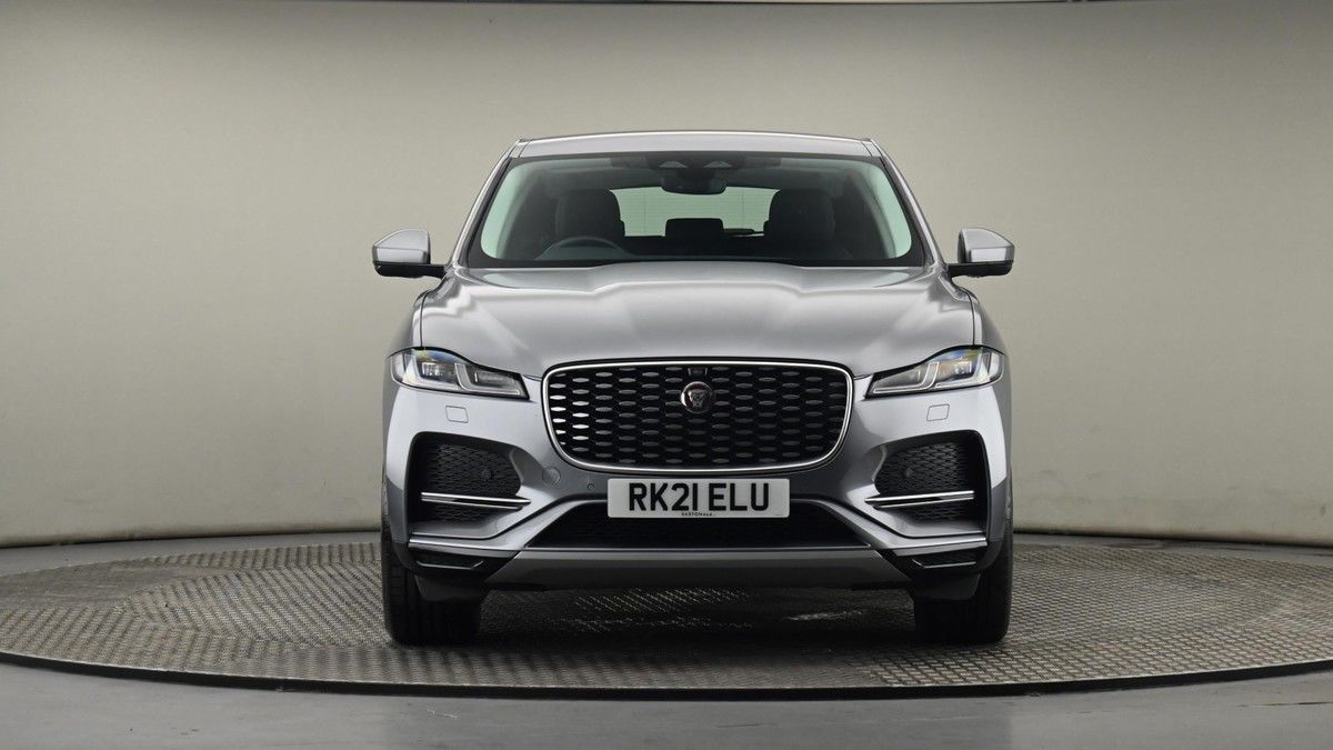 Jaguar F-PACE Image 19