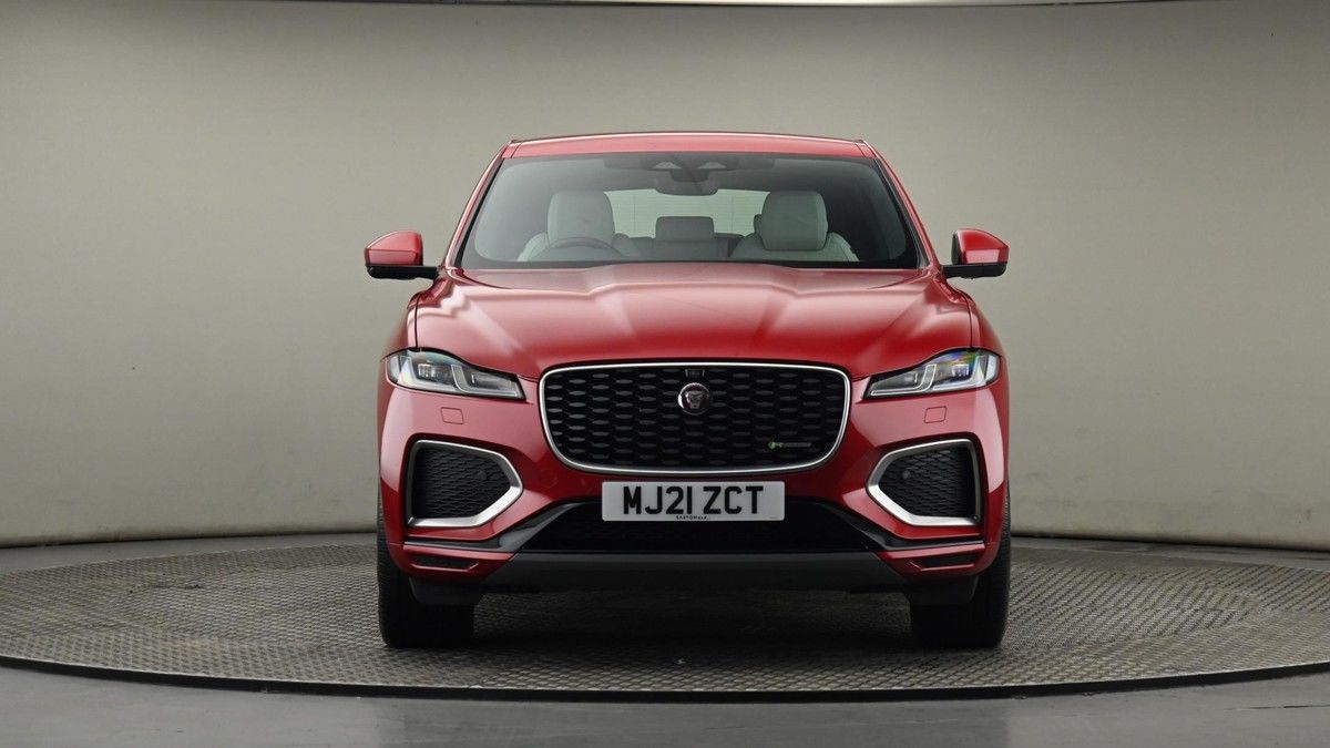 Jaguar F-PACE Image 20