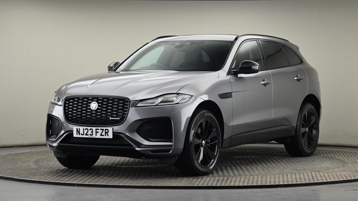 Jaguar F-PACE Image 22