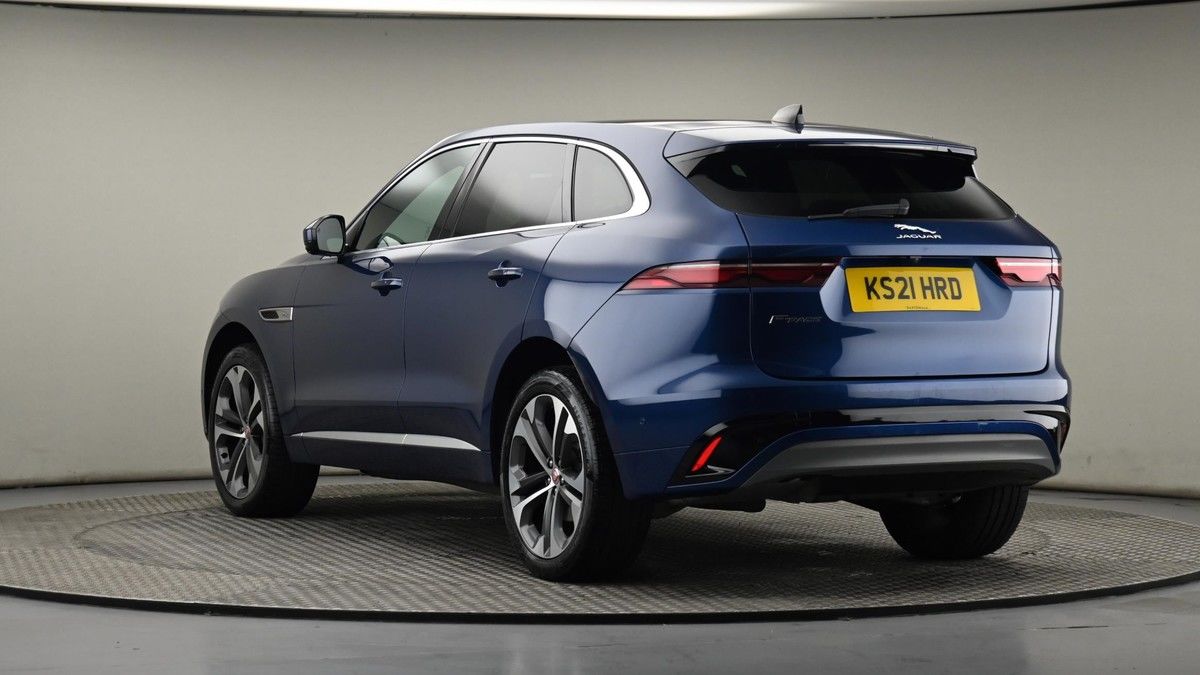 Jaguar F-PACE Image 47