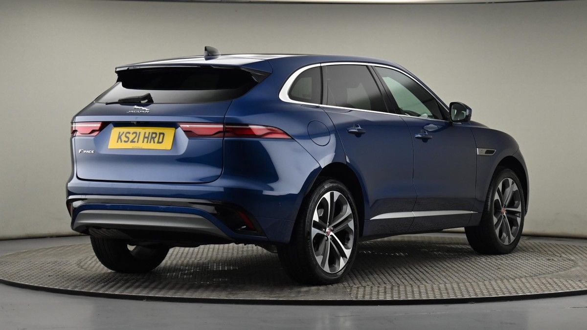 Jaguar F-PACE Image 51