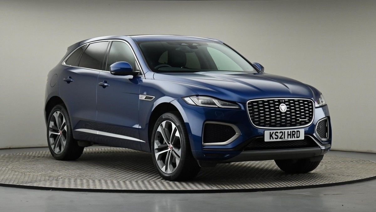 Jaguar F-PACE Image 2