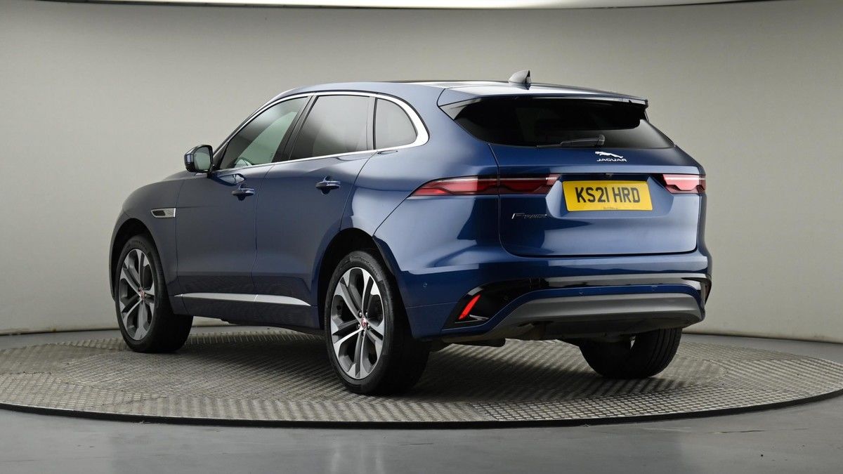 Jaguar F-PACE Image 48