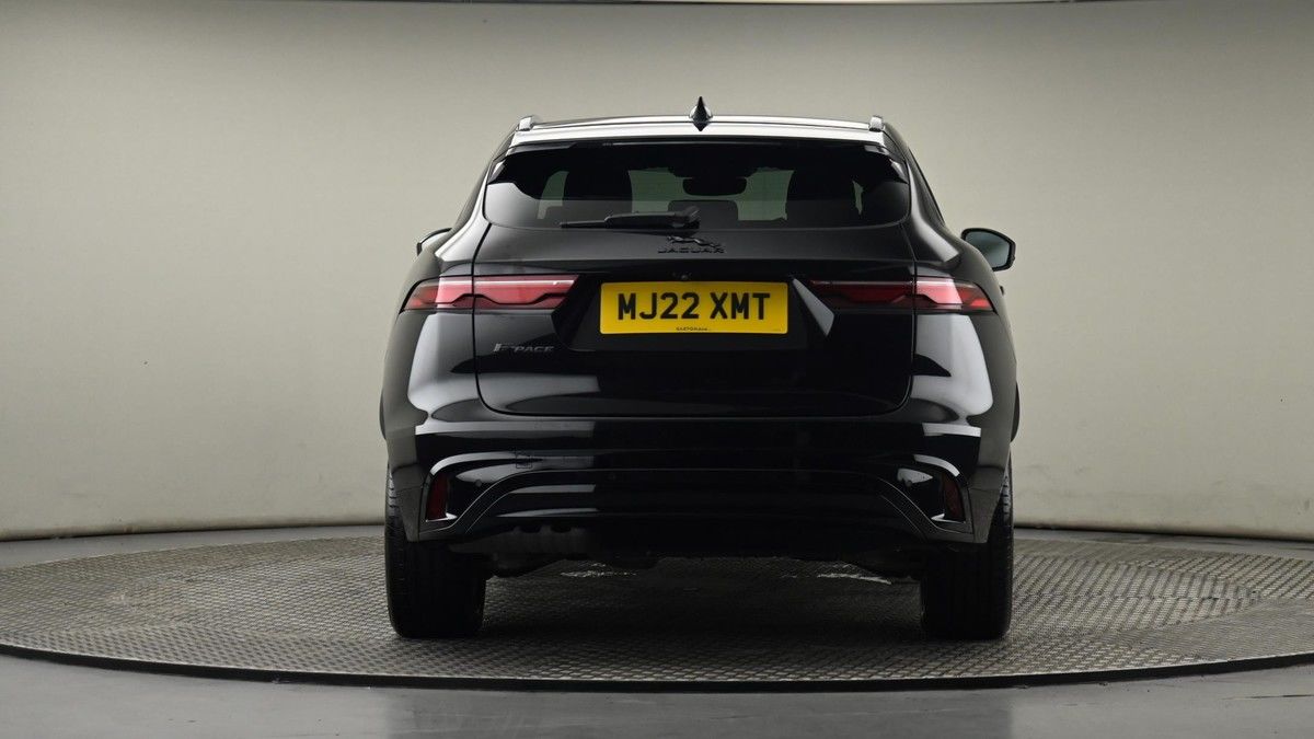 Jaguar F-PACE Image 25