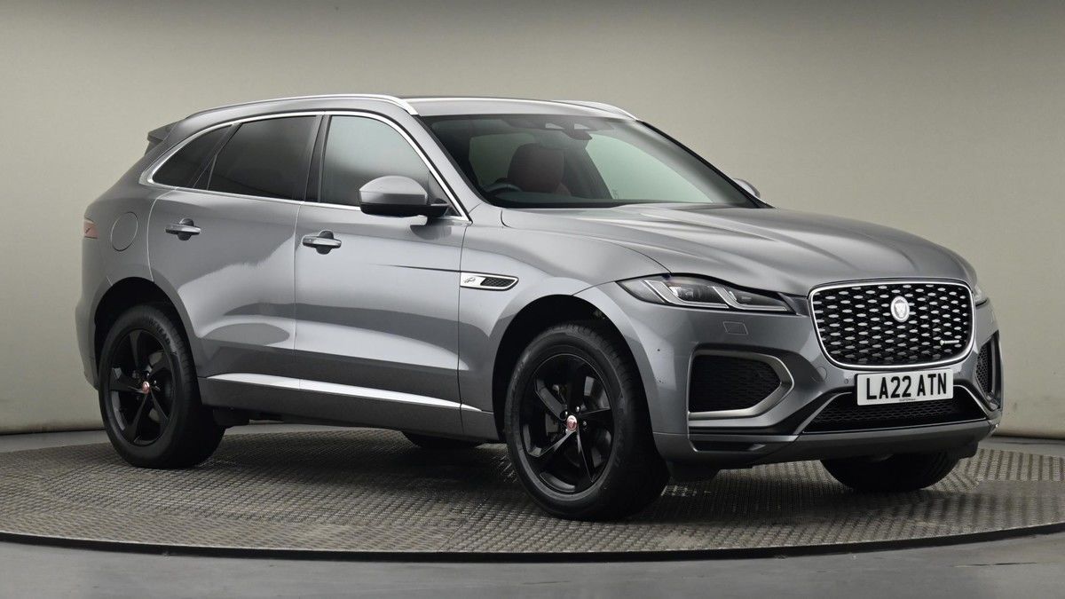 Jaguar F-PACE Image 19